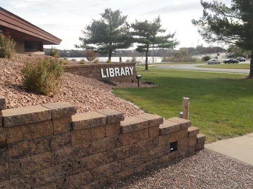 menomonie_library_dsc02009