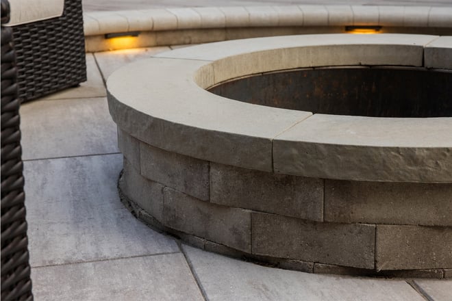 Summit Stone<sup>®</sup> Circle Fire Pit Kit