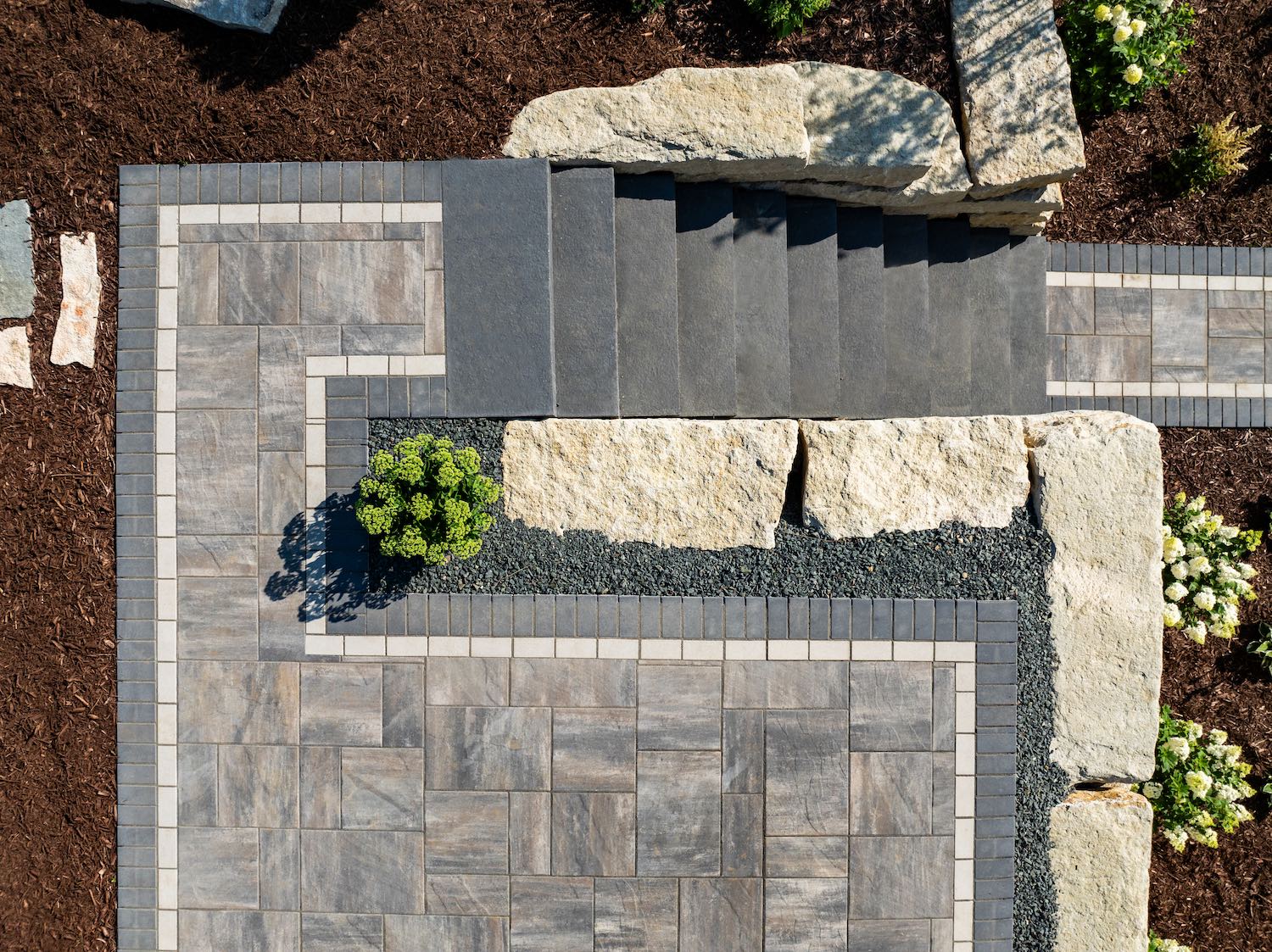 Grand TRANQUILITY PAVERS®