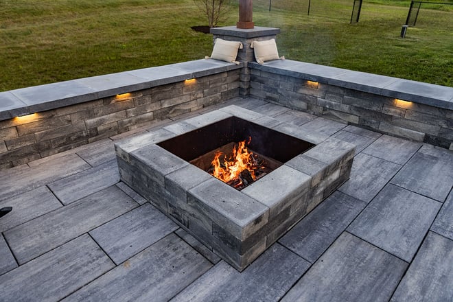 Smooth UNITY<sup>™</sup> Square Fire Pit Kit