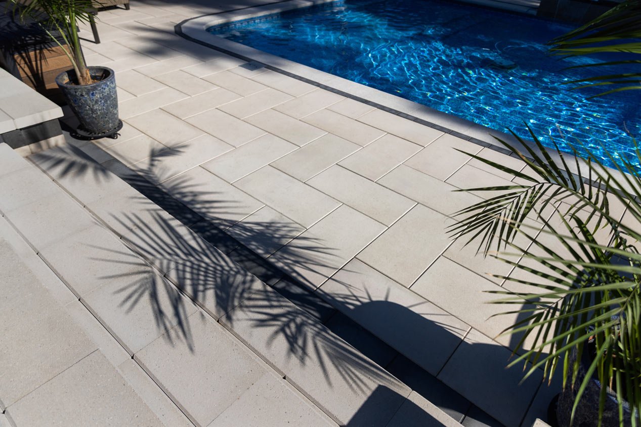 2026_CMC_LS_Poolside_Oasis_Image_7